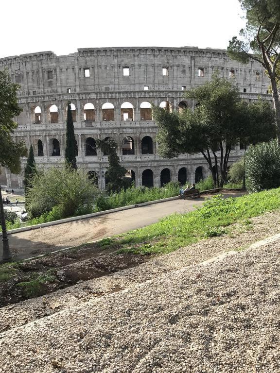 50 Passi Colosseo Apartment Roma Eksteriør bilde